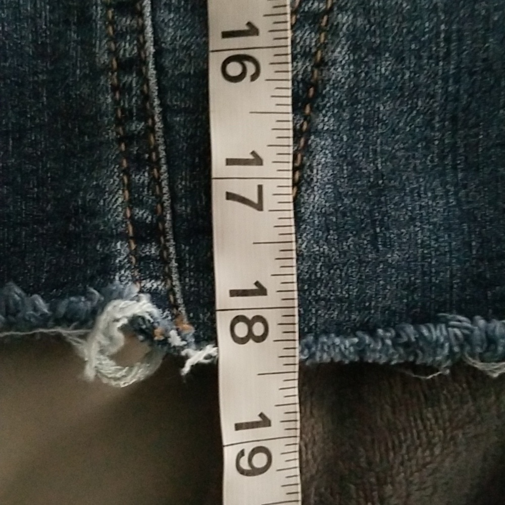 American Rag Off The Rack Distressed Denim Jacket - Picture 12 of 12